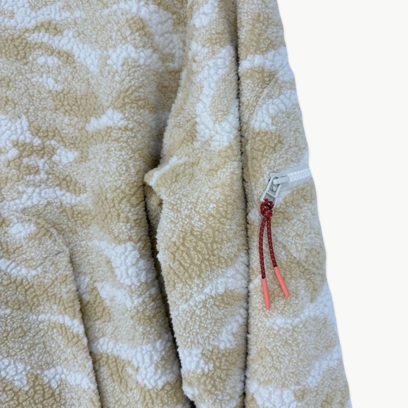 Outdoor Voices Camo PrimoFleece 1/4 Zip Hoodie | Small | White Cloud - Picture 6 of 11